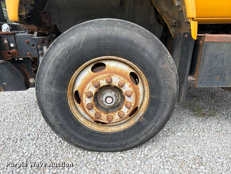 image for item FK3809 2000 GMC C7 dump truck