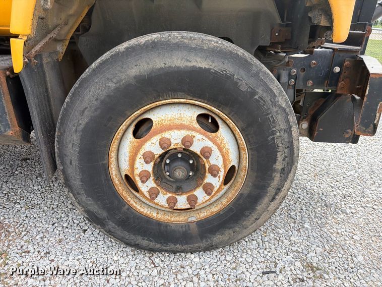 image for item FK3809 2000 GMC C7 dump truck