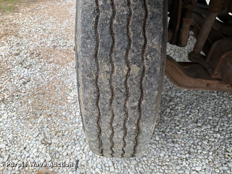 image for item FK3809 2000 GMC C7 dump truck