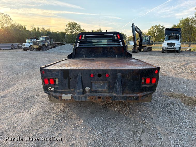 image for item FK5180 2009 Chevrolet Silverado 3500HD Crew Cab flatbed pickup truck