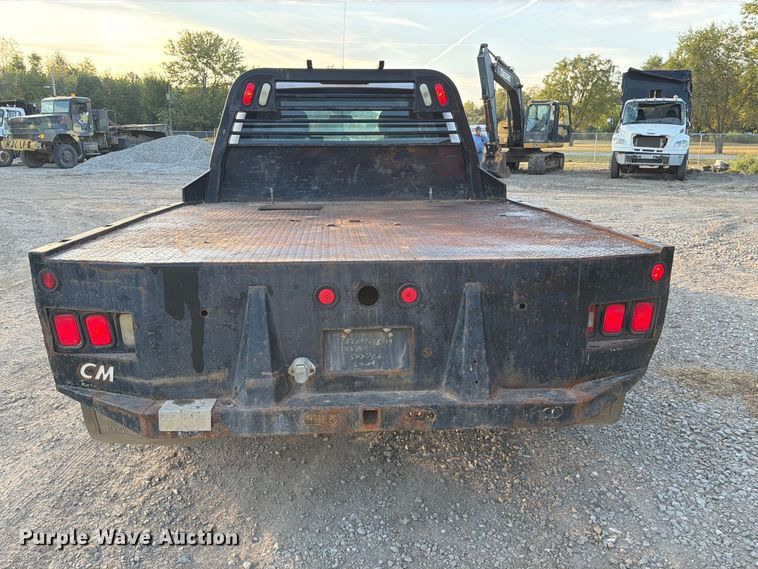 image for item FK5180 2009 Chevrolet Silverado 3500HD Crew Cab flatbed pickup truck