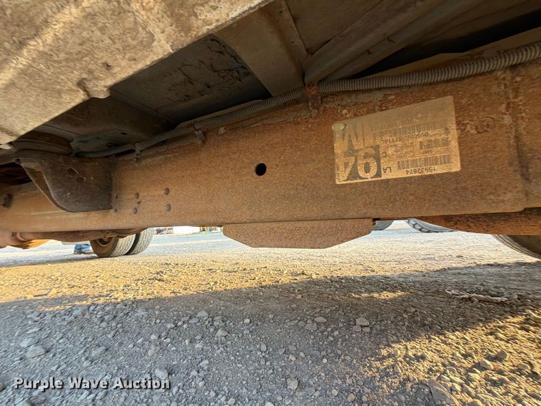 image for item FK5180 2009 Chevrolet Silverado 3500HD Crew Cab flatbed pickup truck