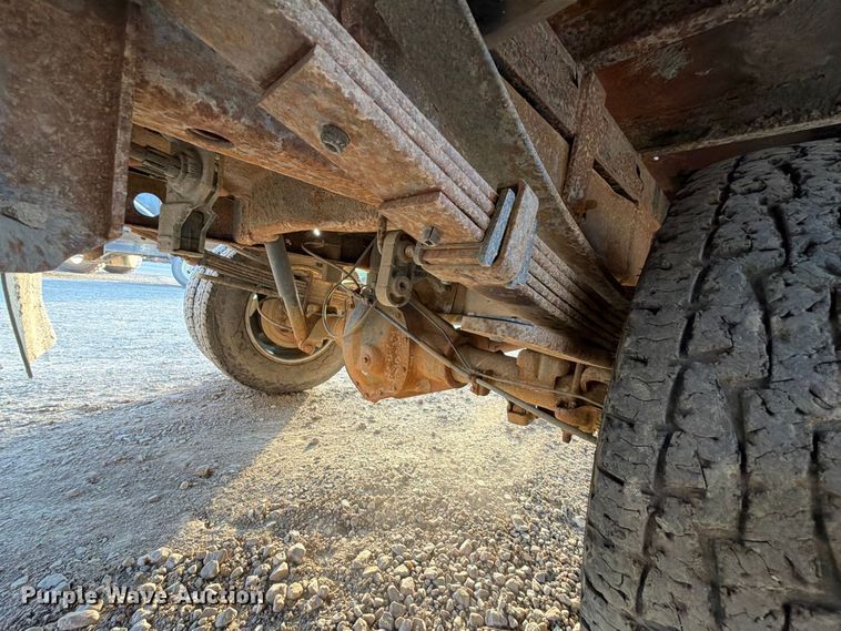 image for item FK5180 2009 Chevrolet Silverado 3500HD Crew Cab flatbed pickup truck