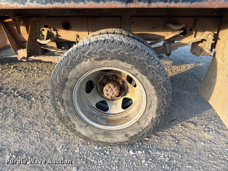 image for item FK5180 2009 Chevrolet Silverado 3500HD Crew Cab flatbed pickup truck