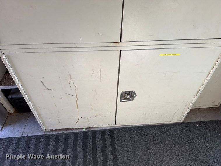 image for item FM6509 2008 Workhorse W42 delivery truck