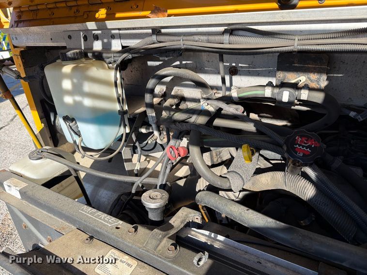 image for item FM6509 2008 Workhorse W42 delivery truck