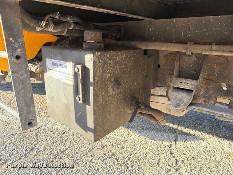 image for item FM6512 2007 Chevrolet Silverado 3500HD flatbed pickup truck