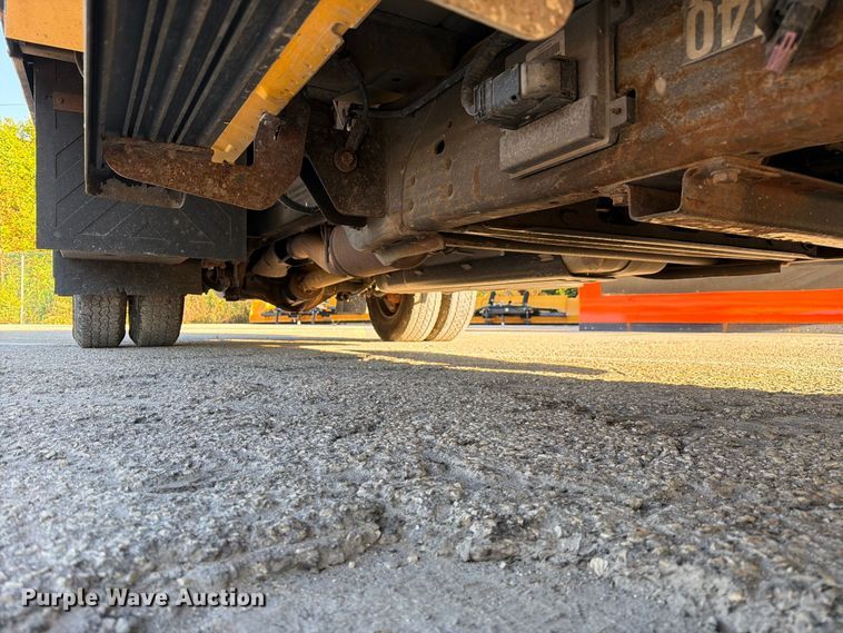 image for item FM6512 2007 Chevrolet Silverado 3500HD flatbed pickup truck