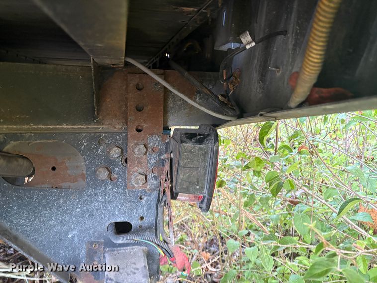 image for item FM6512 2007 Chevrolet Silverado 3500HD flatbed pickup truck