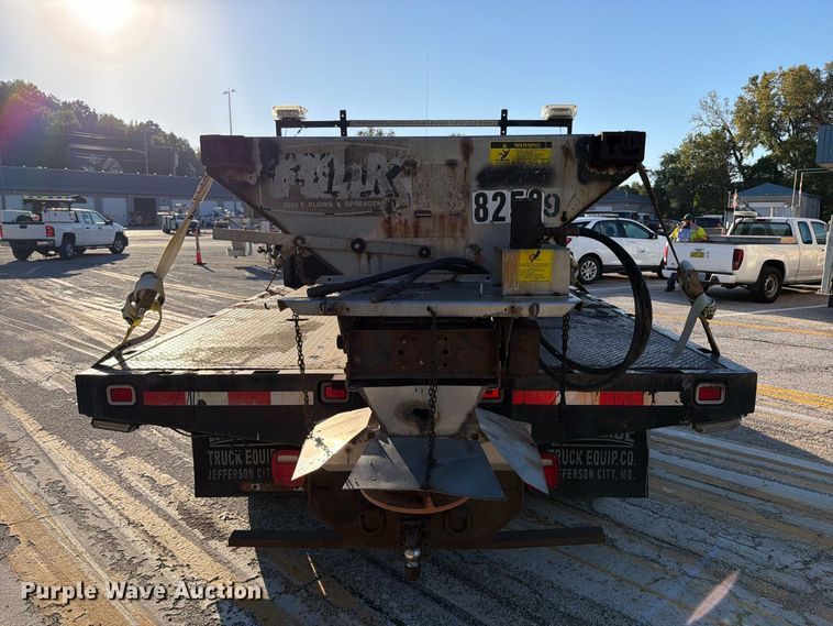 image for item FM6514 2009 Chevrolet Silverado 3500HD flatbed pickup truck