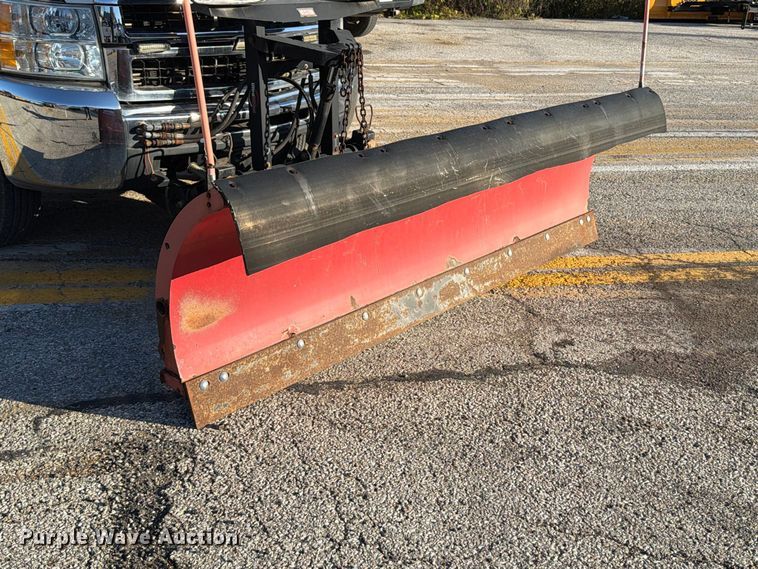 image for item FM6514 2009 Chevrolet Silverado 3500HD flatbed pickup truck