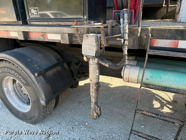 image for item FM6515 2012 International 7400 hook lift truck