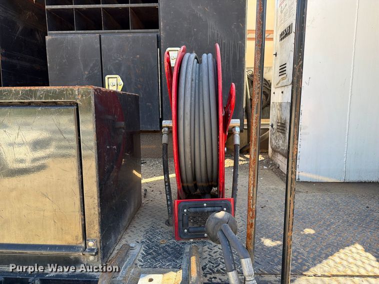 image for item FM6515 2012 International 7400 hook lift truck
