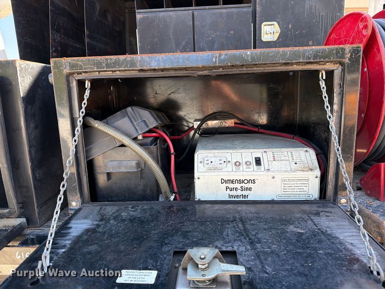 image for item FM6515 2012 International 7400 hook lift truck