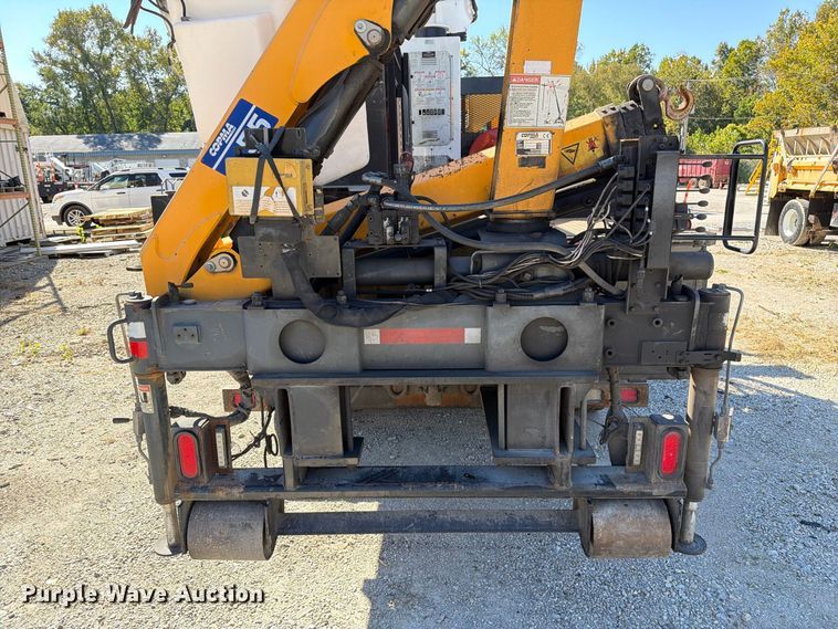 image for item FM6515 2012 International 7400 hook lift truck