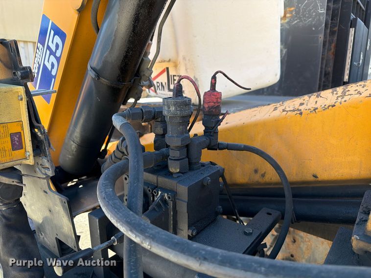 image for item FM6515 2012 International 7400 hook lift truck