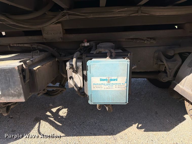 image for item FM6515 2012 International 7400 hook lift truck