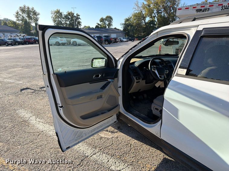 image for item FM6516 2015 Ford Explorer SUV