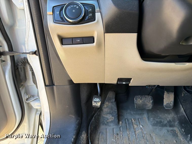image for item FM6516 2015 Ford Explorer SUV