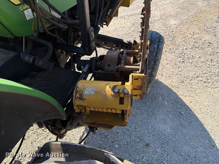 image for item FM6520 John Deere 5220 tractor