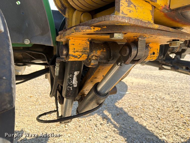 image for item FM6520 John Deere 5220 tractor
