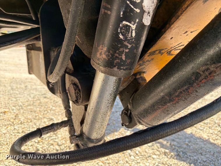image for item FM6520 John Deere 5220 tractor