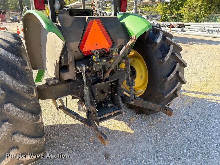 image for item FM6520 John Deere 5220 tractor
