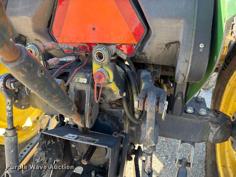 image for item FM6520 John Deere 5220 tractor