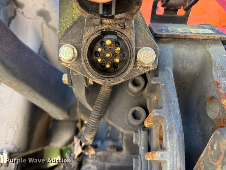 image for item FM6520 John Deere 5220 tractor