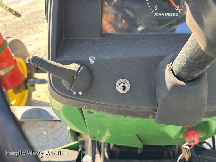 image for item FM6520 John Deere 5220 tractor