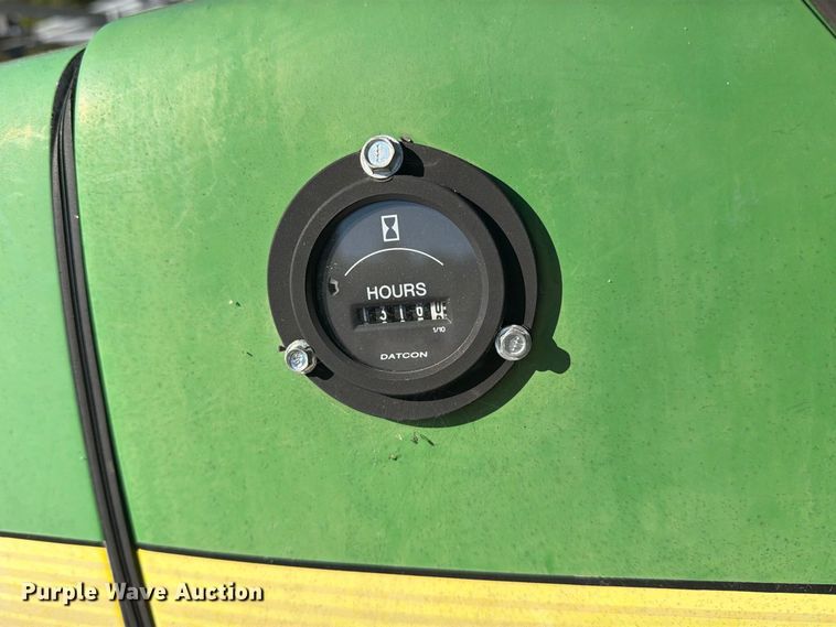 image for item FM6520 John Deere 5220 tractor