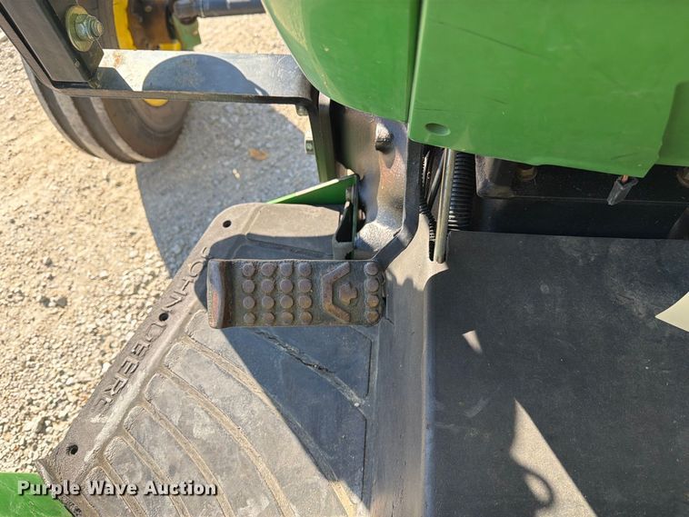 image for item FM6520 John Deere 5220 tractor