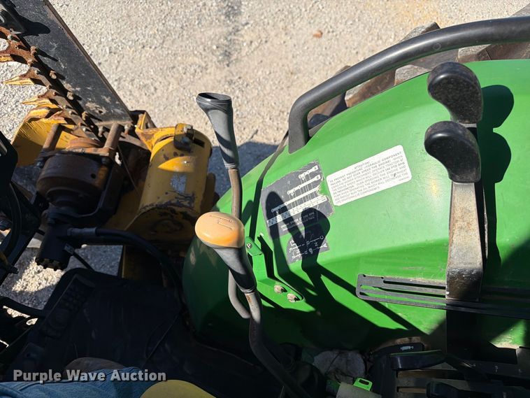 image for item FM6520 John Deere 5220 tractor