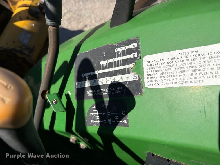 image for item FM6520 John Deere 5220 tractor