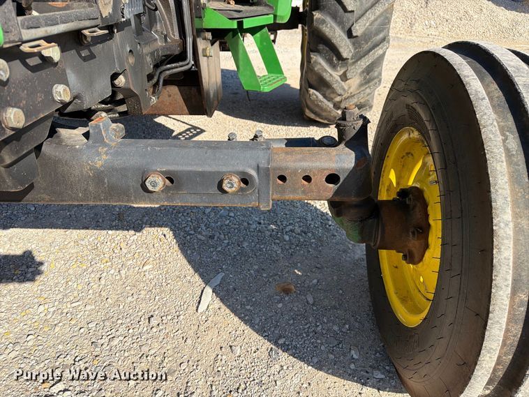 image for item FM6520 John Deere 5220 tractor