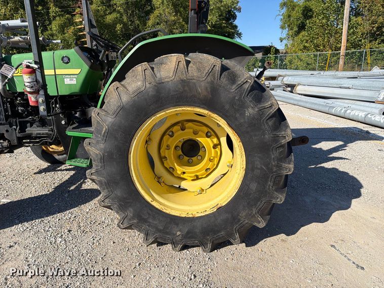 image for item FM6520 John Deere 5220 tractor