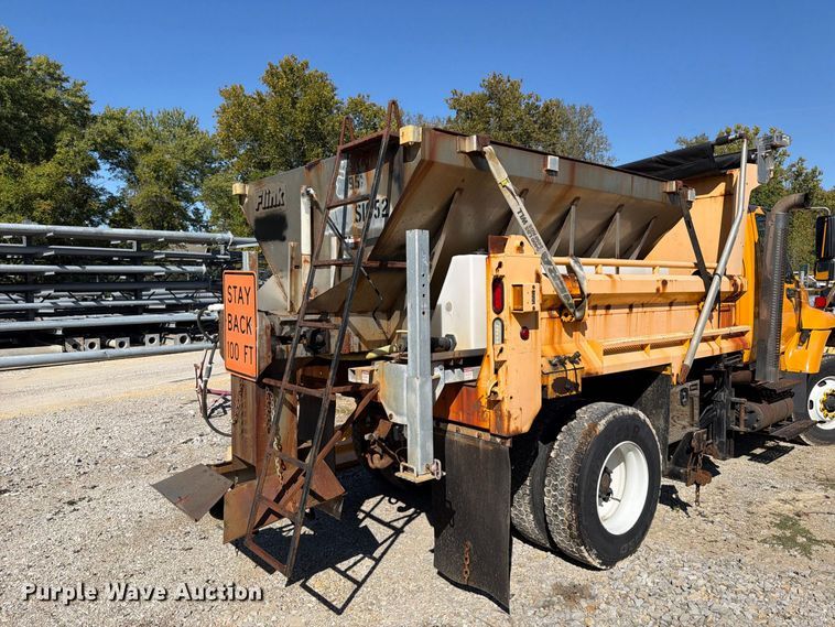 image for item FM6521 2006 International 7400 dump truck