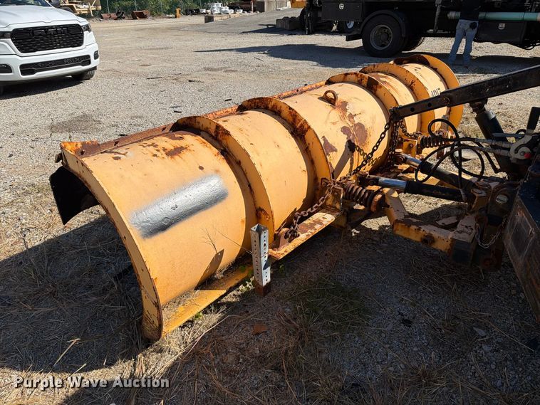 image for item FM6521 2006 International 7400 dump truck