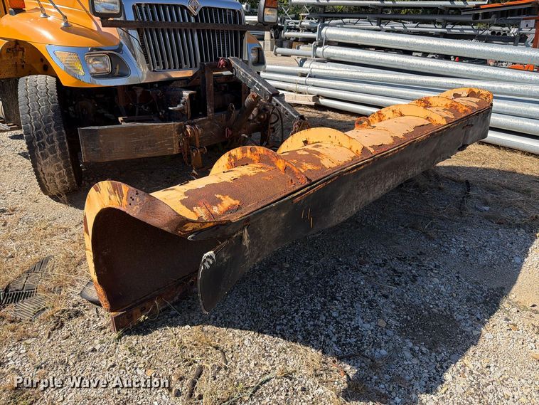 image for item FM6521 2006 International 7400 dump truck