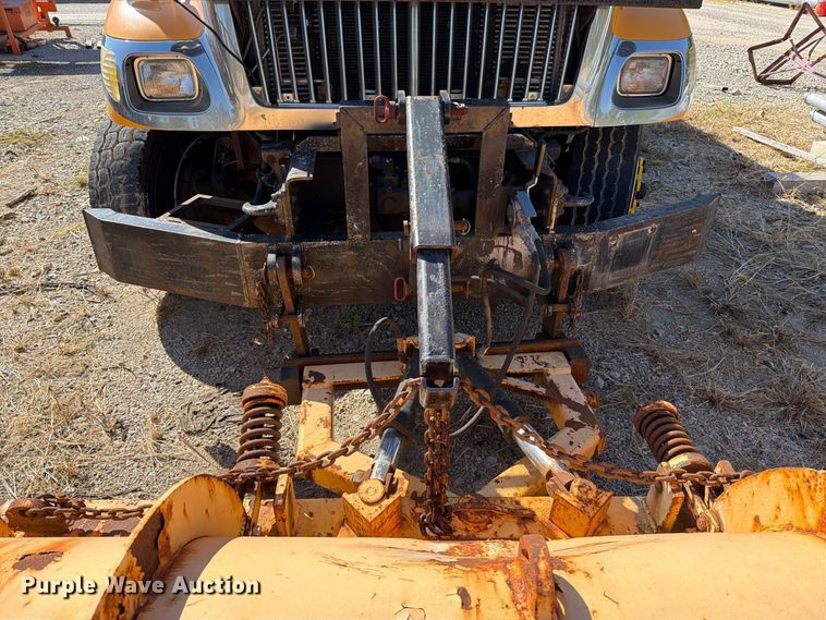 image for item FM6521 2006 International 7400 dump truck