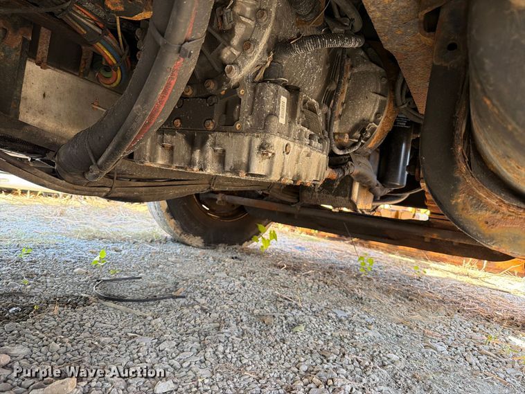 image for item FM6521 2006 International 7400 dump truck