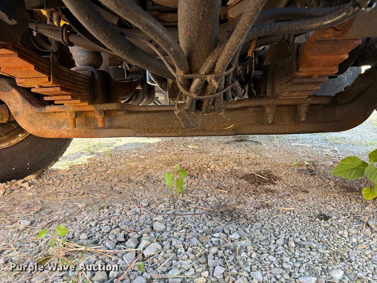 image for item FM6521 2006 International 7400 dump truck