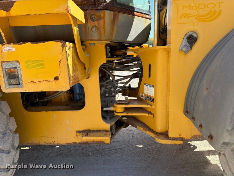 image for item FM6522 2009 John Deere 544K High Lift wheel loader