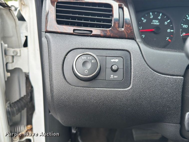 image for item FN2058 2013 Chevrolet Impala 
