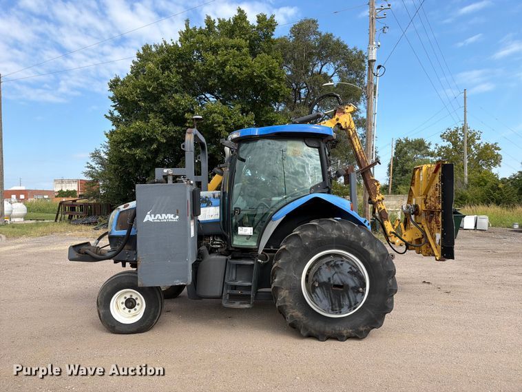 image for item FN2616 New Holland tractor