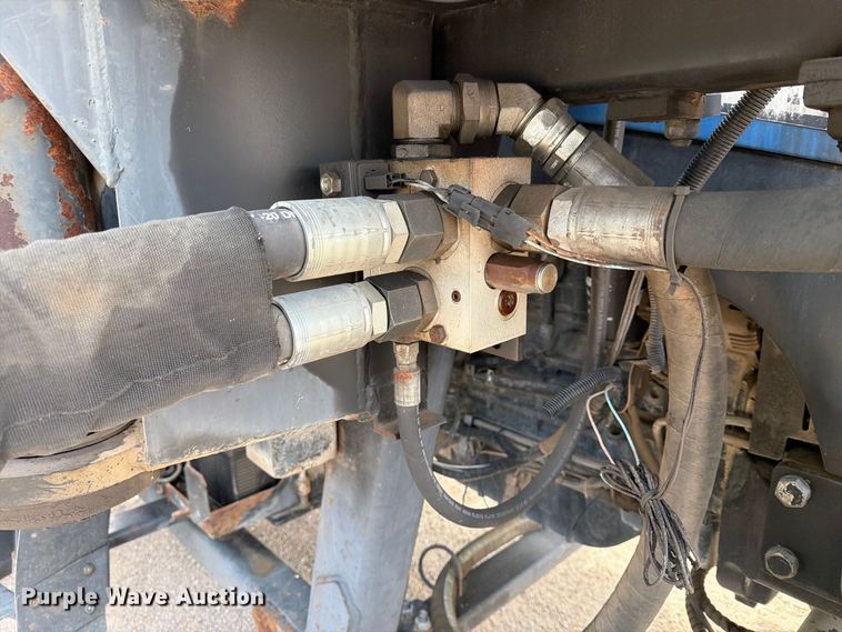 image for item FN2616 New Holland tractor