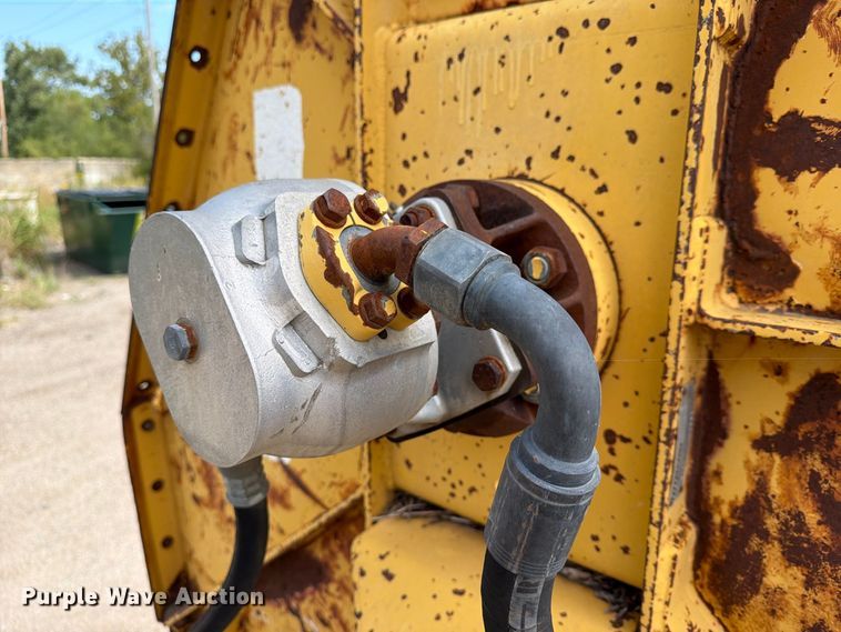 image for item FN2616 New Holland tractor