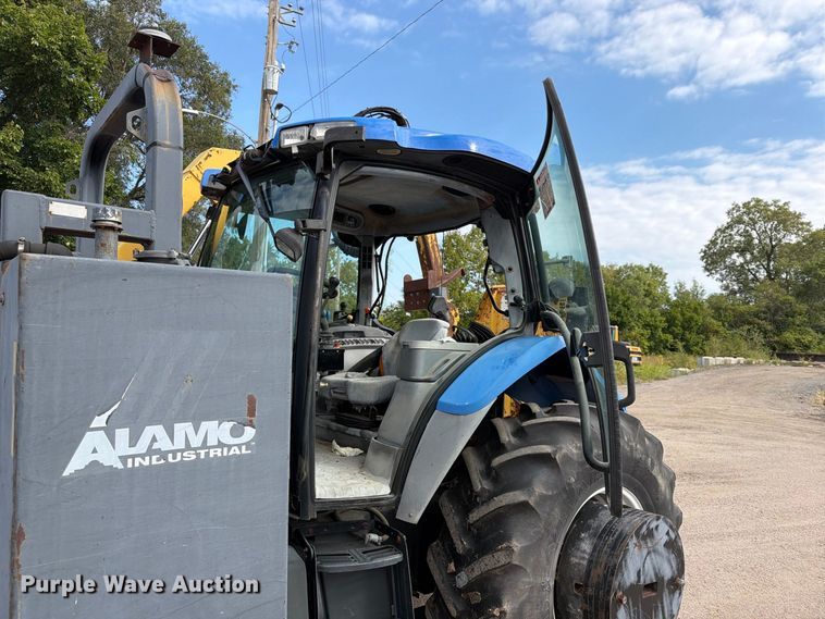 image for item FN2616 New Holland tractor