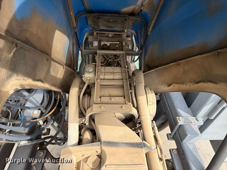 image for item FN2616 New Holland tractor