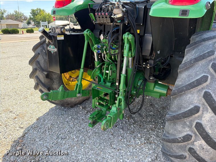 image for item FN5865 2016 John Deere 6120M MFWD tractor